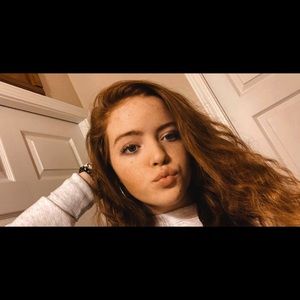 Meet your Posher, Leah